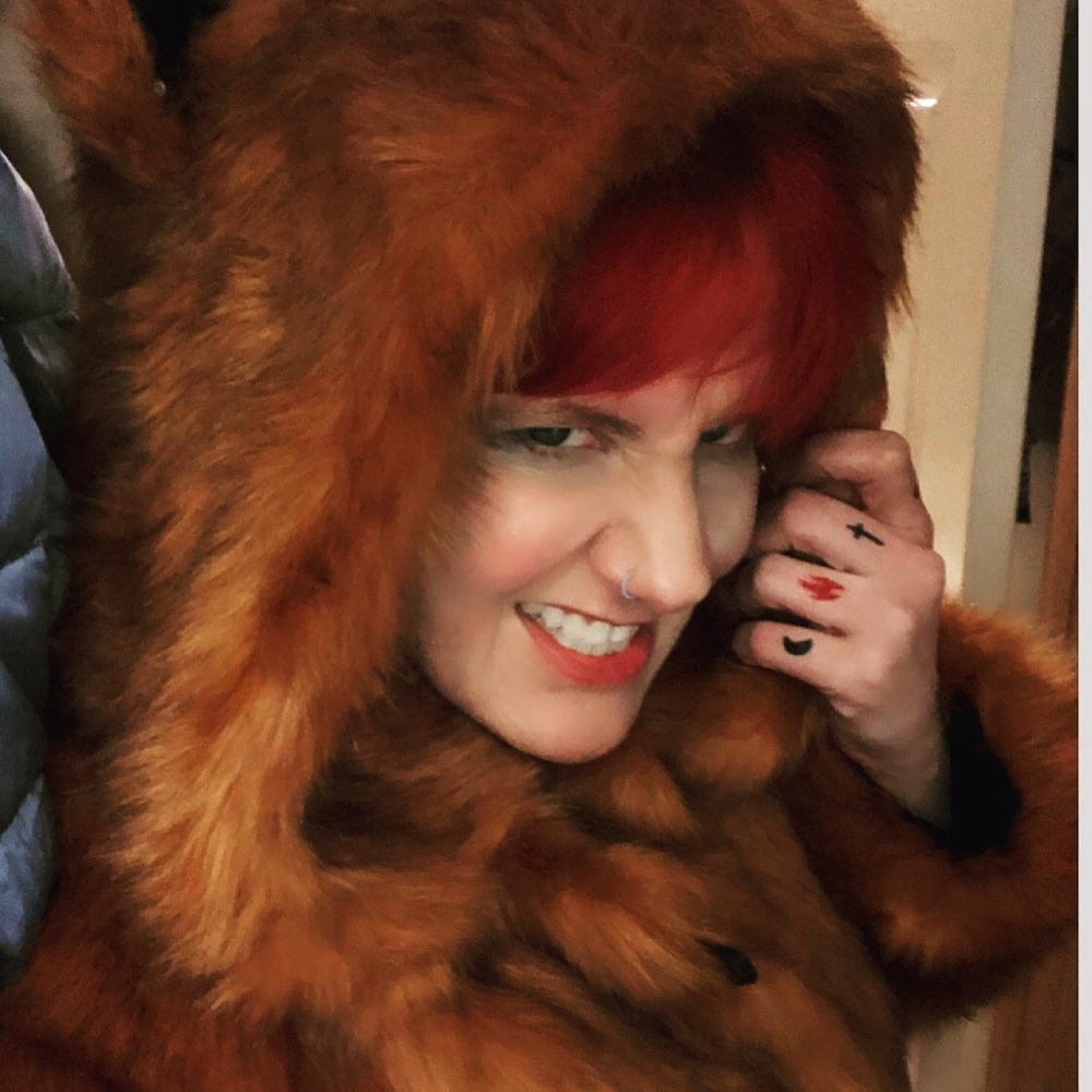 Meet your Posher, Amy marie